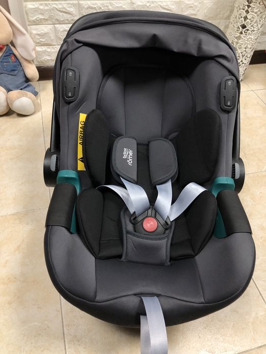 Автокрісло Britax Römer BABY-SAFE iSENSE Група 0+ (0-13 кг) брітакс