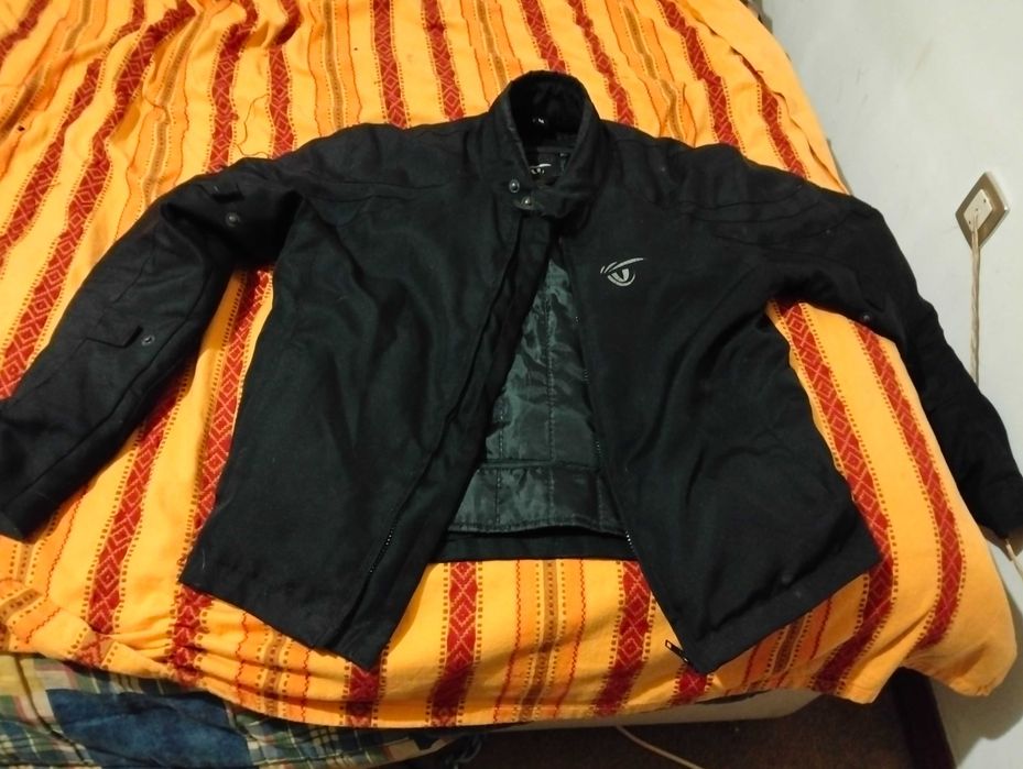 Casacos motard com proteções "M" e "XL"