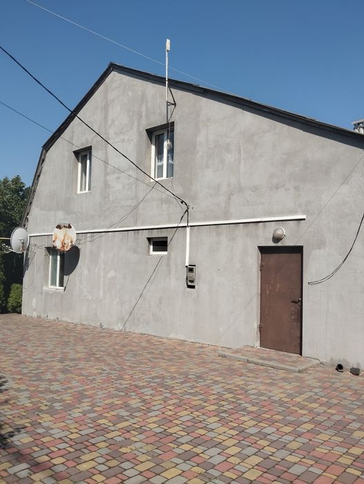 Продам 2 поверховий будинок Нововодолазький район  з Евроремонтом