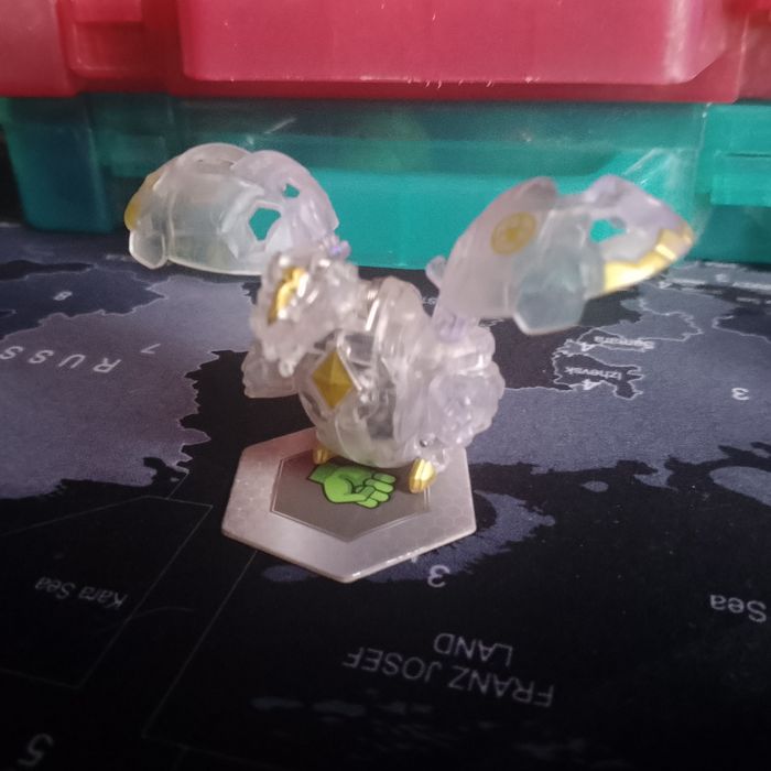 Bakugan battle brawlers figurki + pudełko