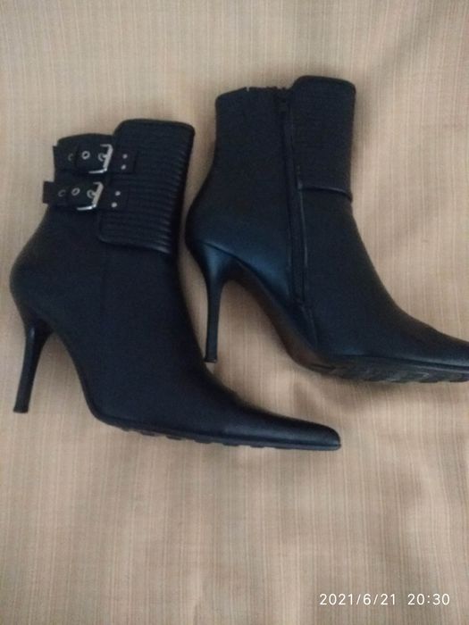 Полу сапоги женские 37 размер, каблук 9 мм