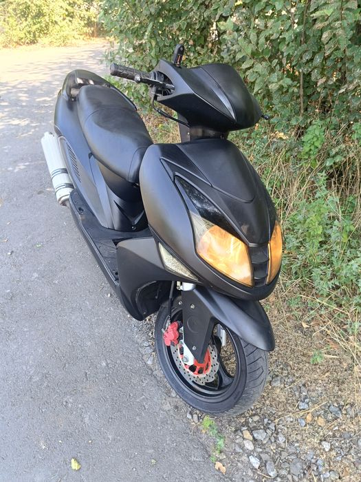 Мопед Suzuki Matrix Fada GY6 150