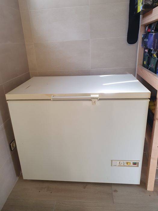 Vendo uma Arca Congeladora Balay