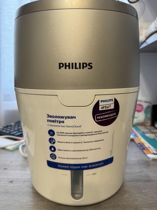 Увлажнитель  воздуха  Philips  HU4803
