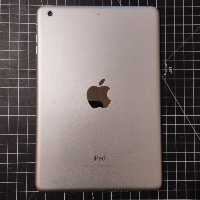 iPad mini Wi-Fi- 64 Gb