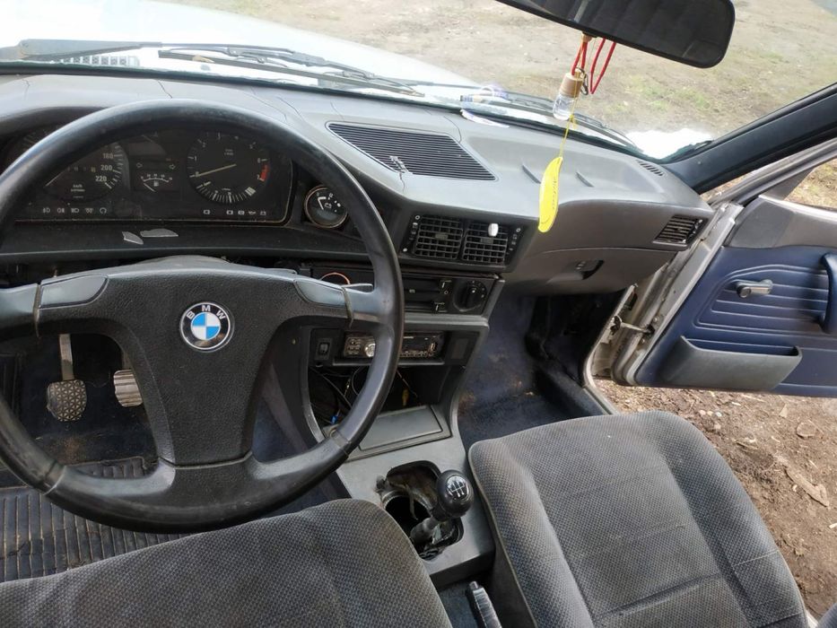 BMW E28 m20 (авто приваблює увагу людей) ТЕРМІНОВО