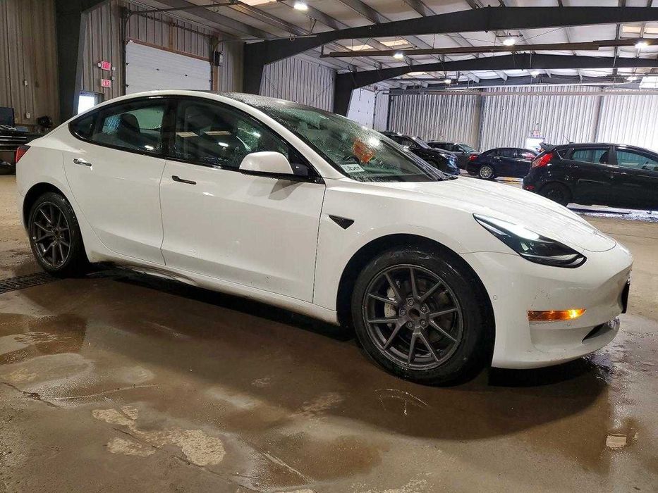 Бампер Tesla Model  M3 Розборка Тесла модель 3 Тесла 3