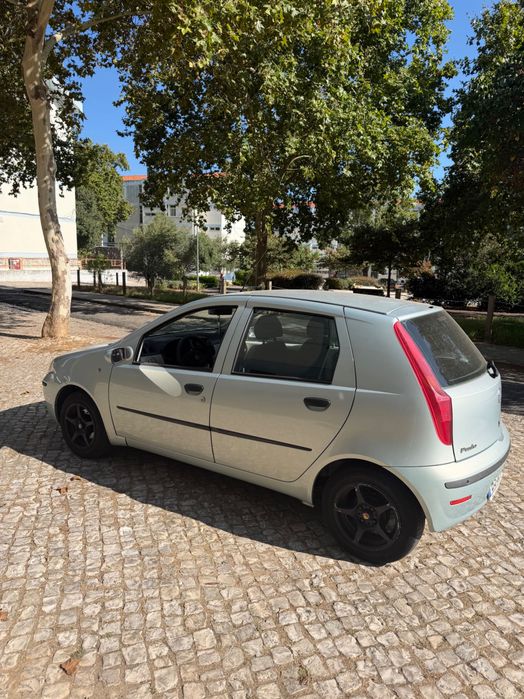 Fiat Punto 2004 automático