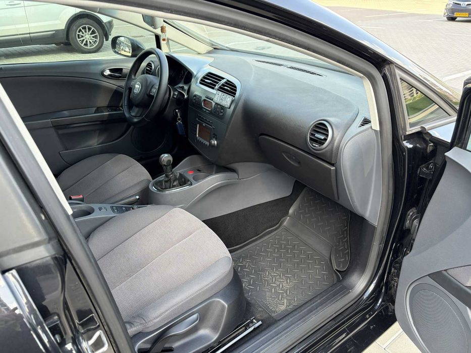 SEAT Leon STYLE 1.6 102 к.с.