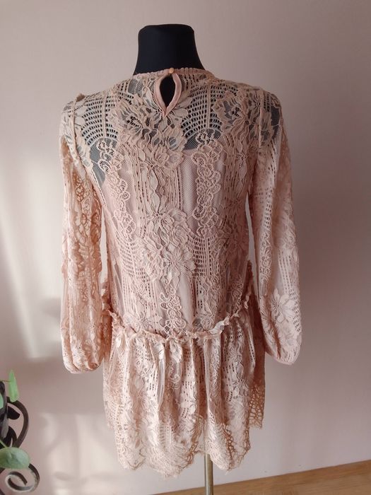 Sukienka midi beżowa koronkowa S nowa