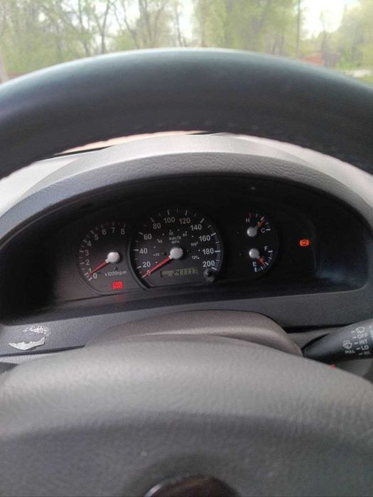 Продам KIA Sorento 2.4 2005