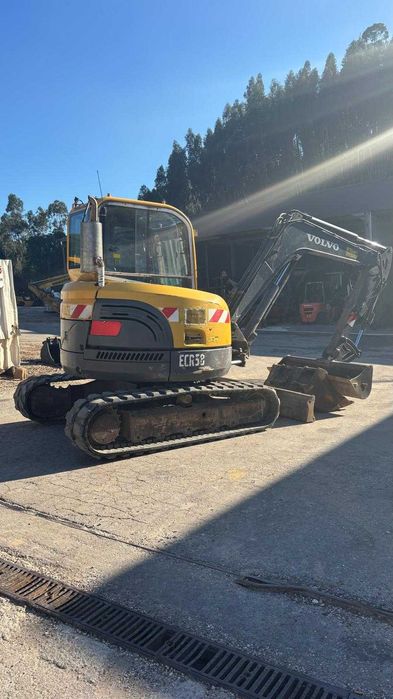 Mini escavadora ECR58 de 2005