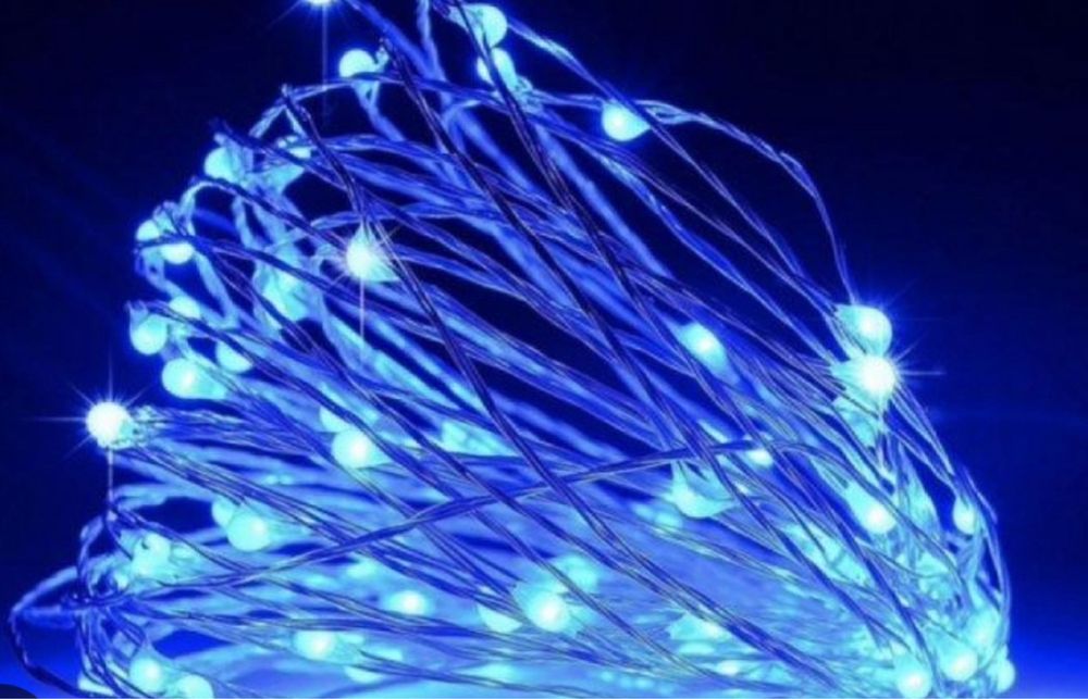 Гірлянди роса та шторка