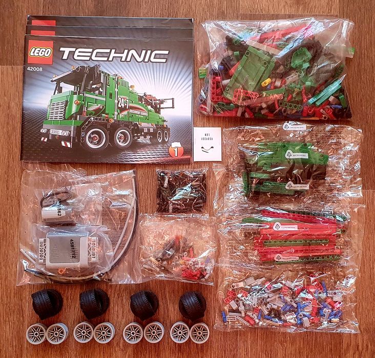 Вантажівка техобслуговування LEGO Technic 42008 Service truck