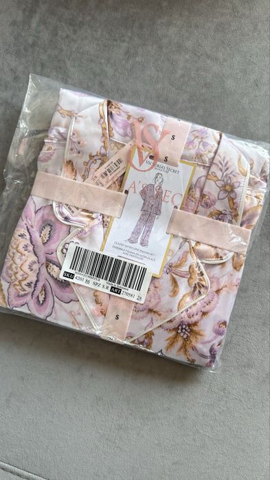 Сатинова піжама Вікторія Сікрет Victorias Secret оригінал, розмір S