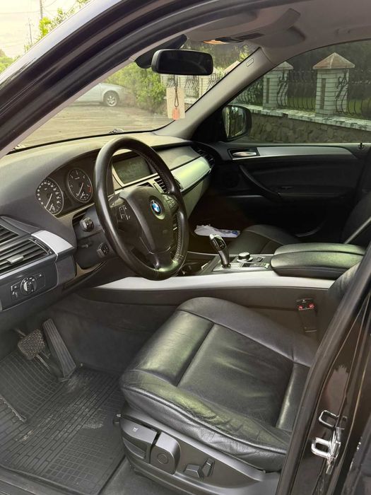 Продам BMW X5 E70