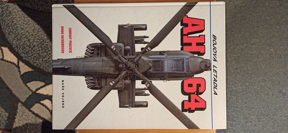 AH-64 Apache - amerykański śmigłowiec.