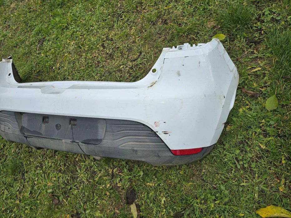 zderzak tył Renault Clio 4 IV