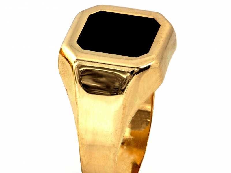 Sygnet męski złoty efektowny z czarnym wykończeniem PR 585 R28