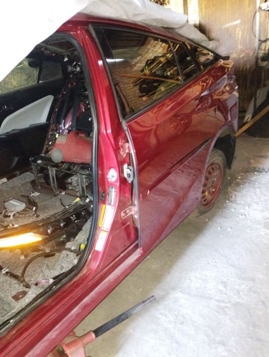 часть кузова ваз2111 10 12 099 08Славута  нексия лачеттиToyota Prius