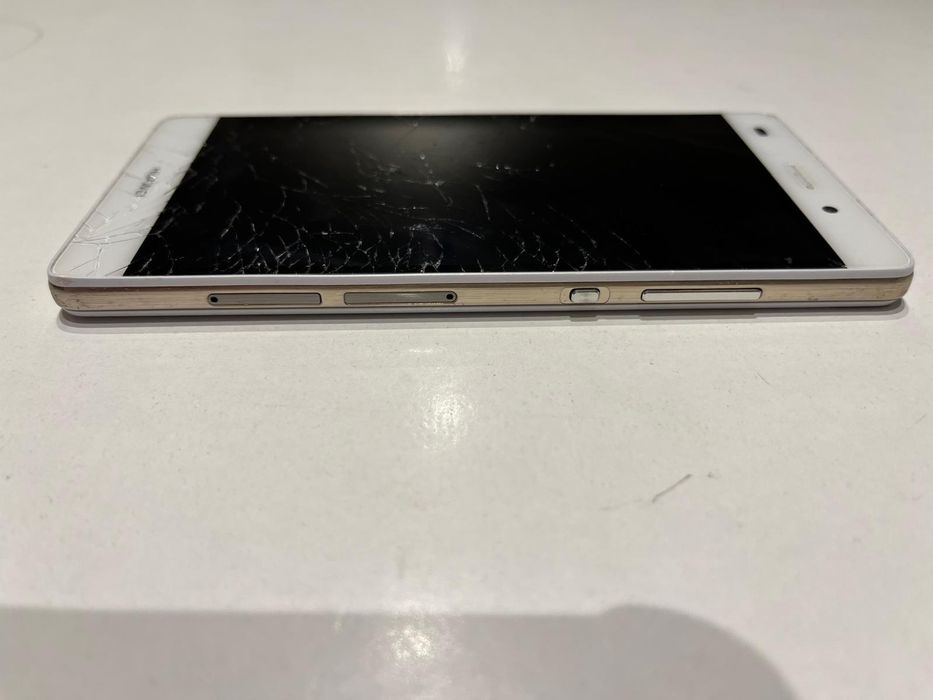Smartfon Huawei P8 Lite 2/16GB LTE ALE-L21 Czarny |