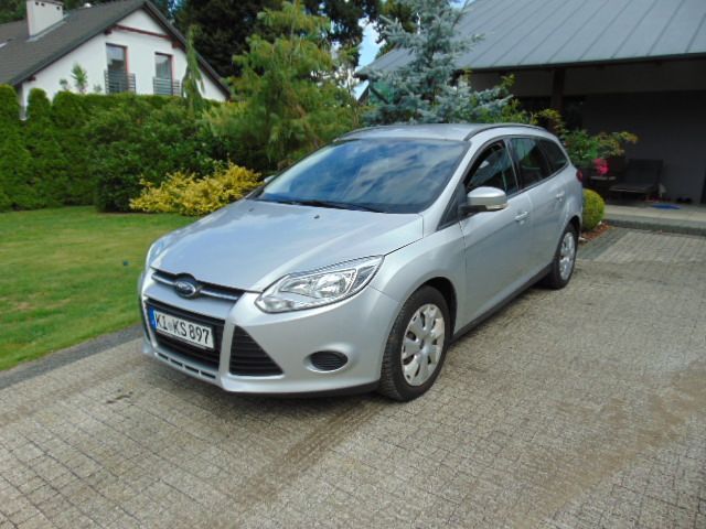 Ford Focus STAN BDB 1.6 benzyna klima