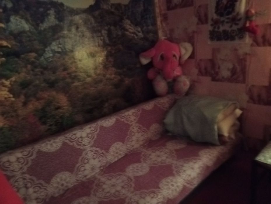 Продається ділянка  с будинком під  знесення