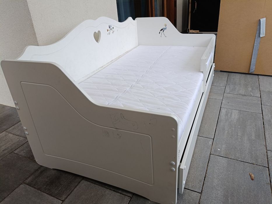 Łóżko dziecięce białe z barierką i szufladą – 85×165 cm