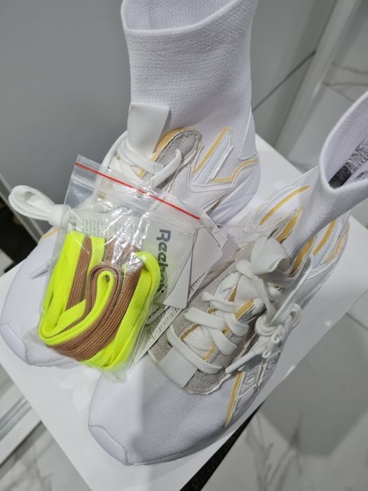 Reebok Bolton sock Victoria Beckham