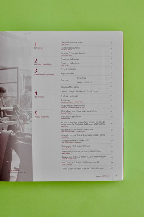 Livro Móveis Olaio (1886–1998); novo, ainda selado