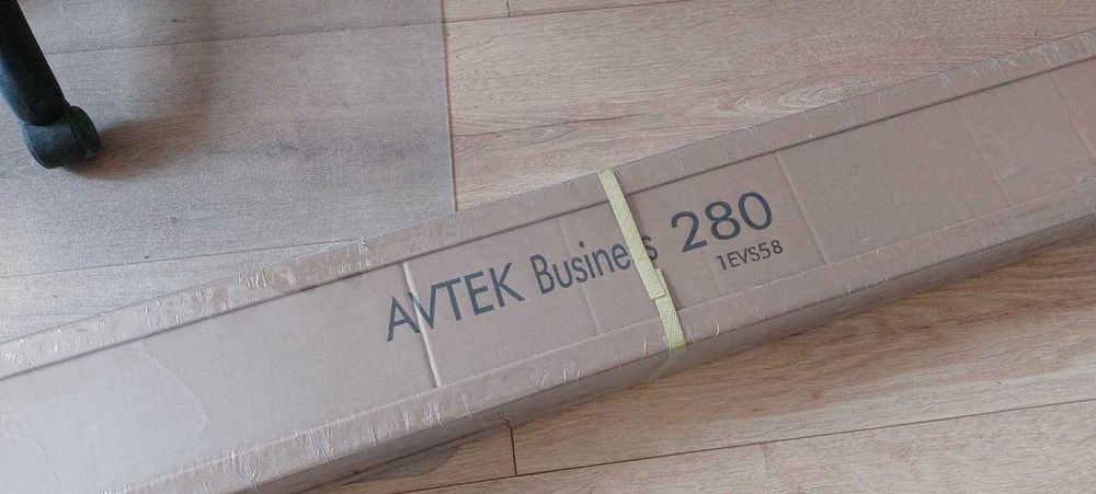 Ekran projekcyjny Avtek Business 280