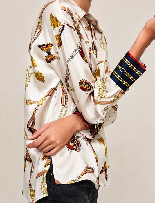 Camisa Fluida com Padrão Correntes e Borboletas - Zara