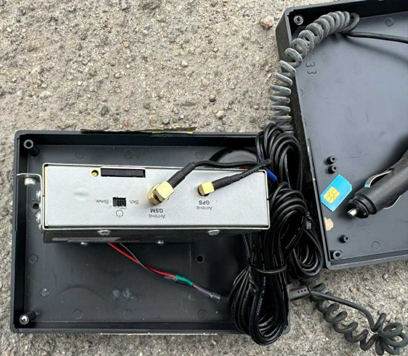 GPS трекер автомобильный