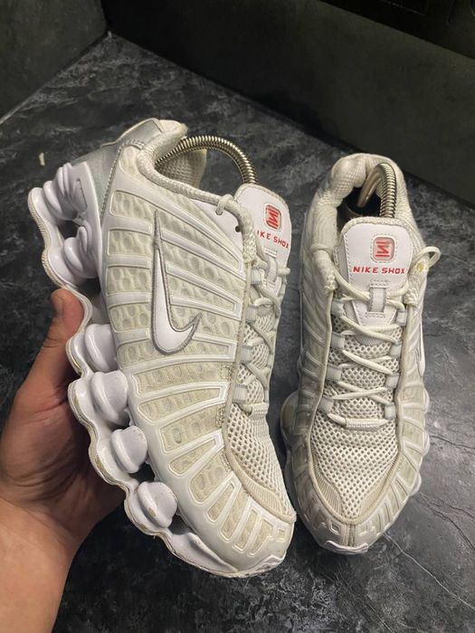 Bytu Nike Shox TL