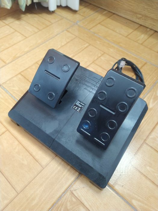 Volante com pedais PC/PS3/PS4