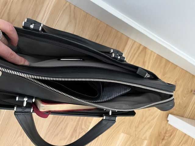 Document and laptop case64284719961347126