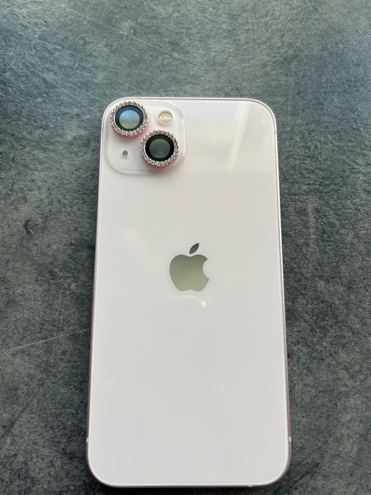 iPhone 13 różowy