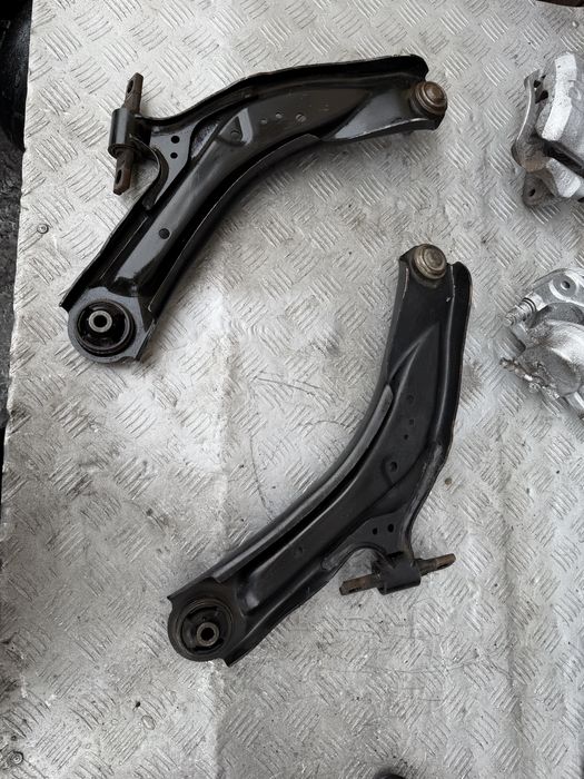 Рычаг передний ниссан рог nissan rogue xtrail t32 год 16