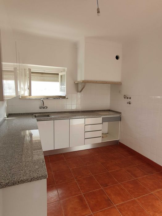 Andar de Moradia com garagem e quintal