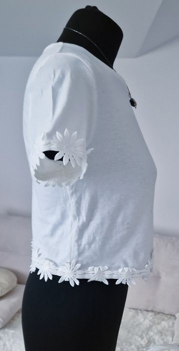 Bluzka biala,krótka"Topshop".