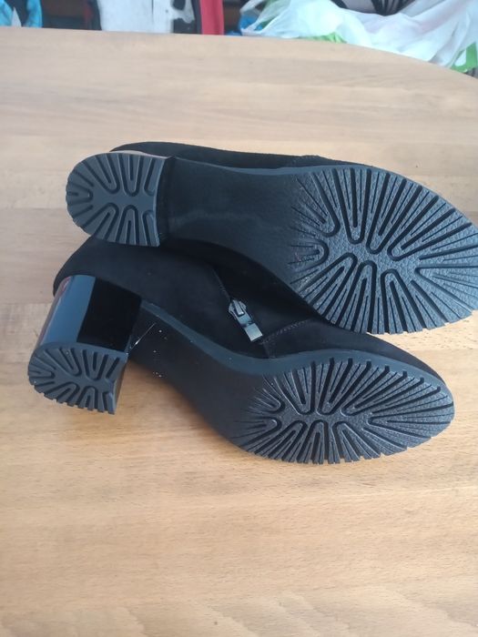 Черевички жiночi