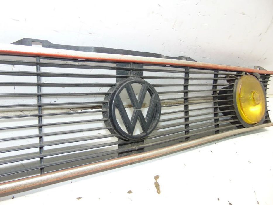 VW Golf MK1 grelha " usado em bom estado