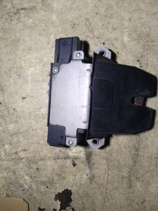 Zamek klapy bagażnika Ford Mondeo MK4 kombi oryginał