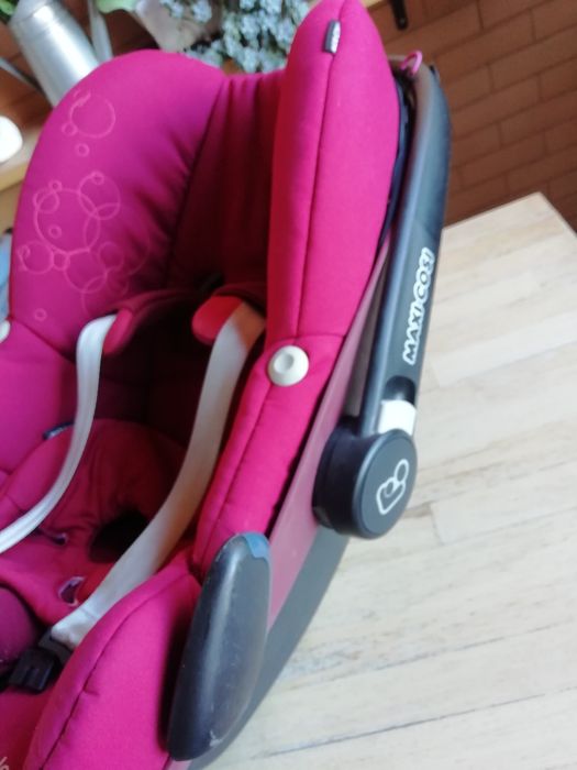 Cadeira Bebé Ovo (maxicosi - Pebble)