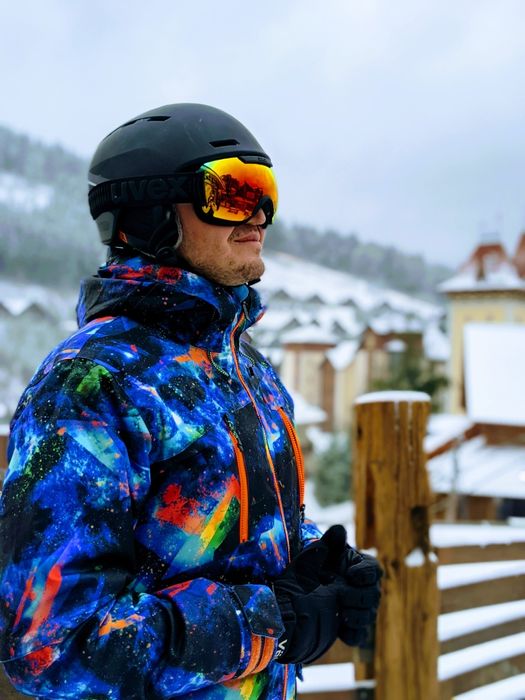 Сноубордичний костюм