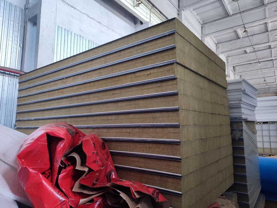 Сендвіч панелі уцінені (Вата, пінопласт)