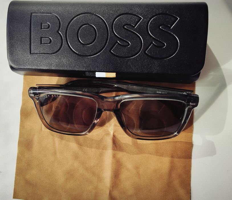 Сонцезахисні окуляри  HUGO BOSS
