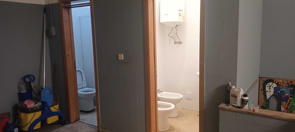Armazem Arrendo Forte Casa