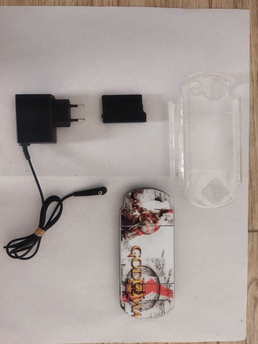 Consola PlayStation portable PSP versão God of war e jogos