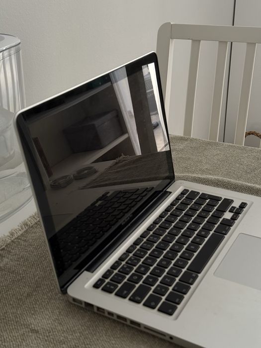 Backbook Pro 13-inch 2011444443608975953922